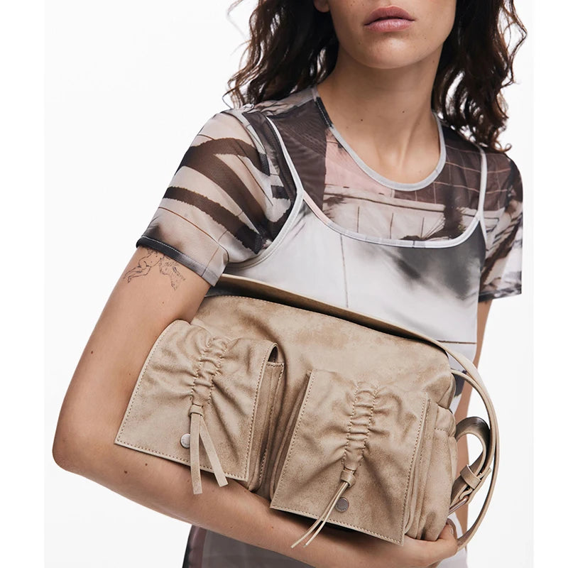 MULTI POCKET SHOULDER BAG