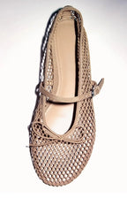 MM10 MESH SUMMER FLATS