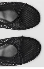 MM10 MESH SUMMER FLATS